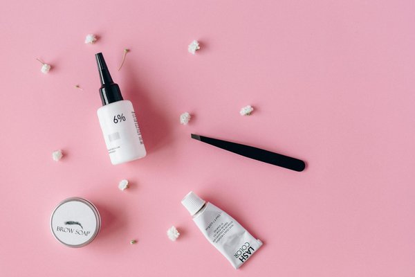 Harmonisez vos tenues : Conseils essentiels pour associer chemises en soie et pantalons cargo avec style !